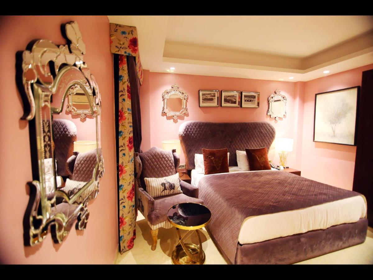 ไอวี่ เฮาส์ Bed & Breakfast เดลี ภายนอก รูปภาพ