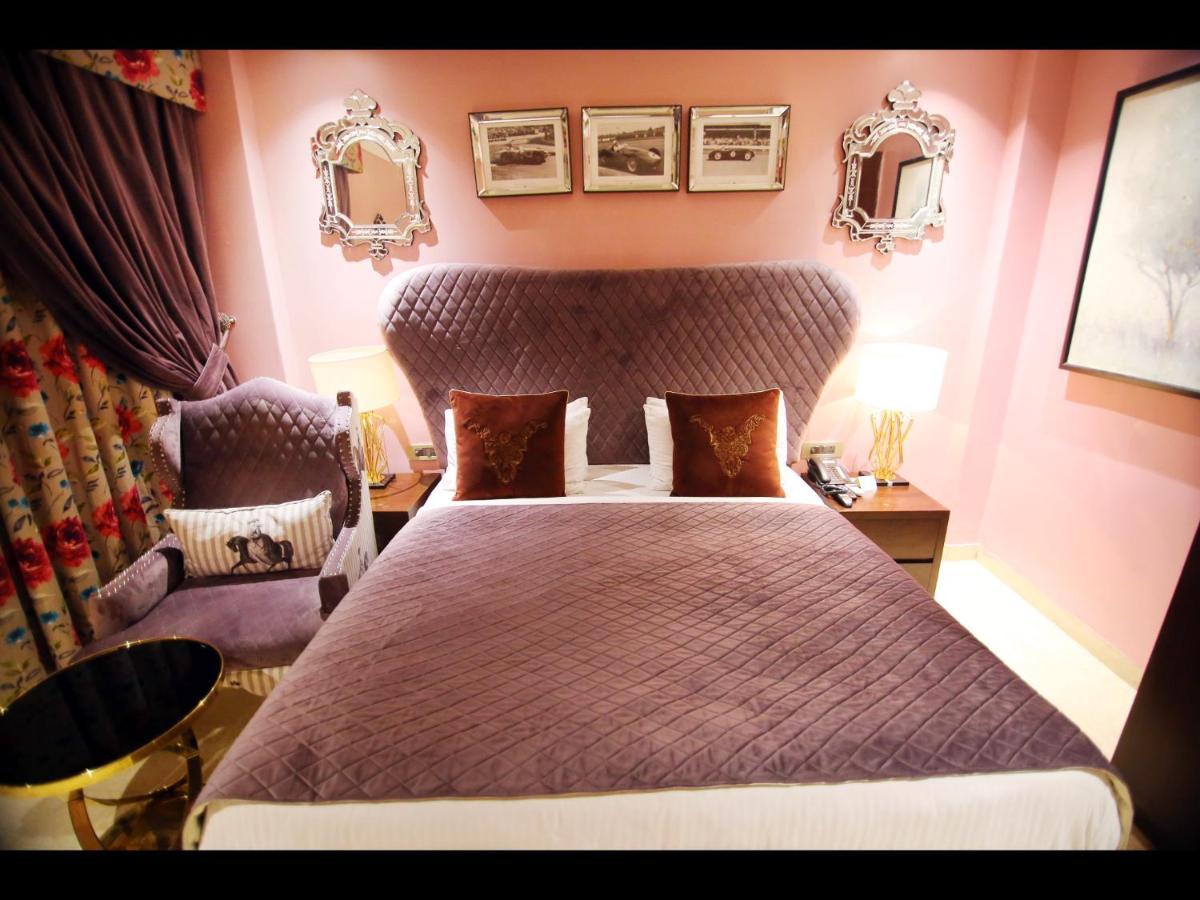 ไอวี่ เฮาส์ Bed & Breakfast เดลี ภายนอก รูปภาพ