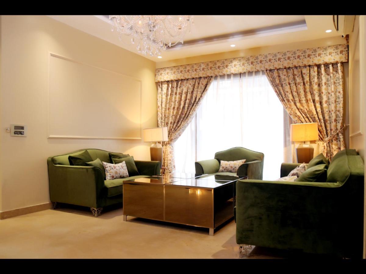 ไอวี่ เฮาส์ Bed & Breakfast เดลี ภายนอก รูปภาพ